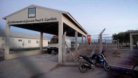 Denuncian golpiza a internos y maltrato a los familiares