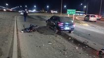 una joven policia choco en moto y sufrio graves lesiones
