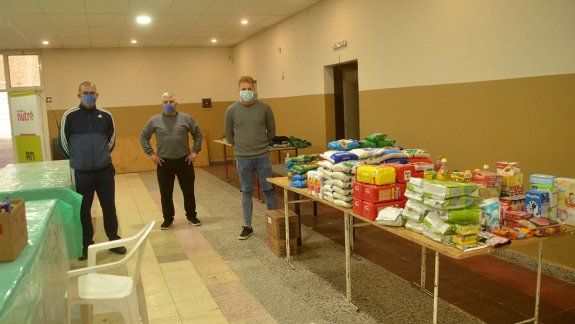 El León muestra su cara solidaria