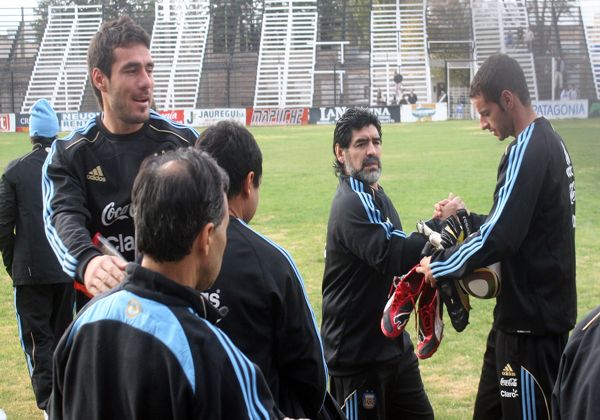 Los arqueros de la selección entrenaron en la Visera