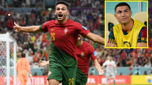 ¡La carita de Ronaldo! Comió banco y su joven reemplazante metió 3