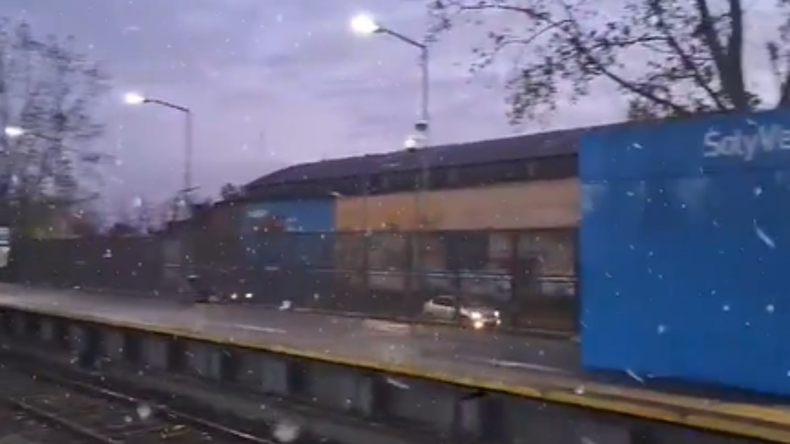 Se difundieron videos de nieve en varios puntos de Buenos Aires.