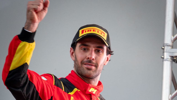 gt italiano: manu urcera consiguio otro podio en imola