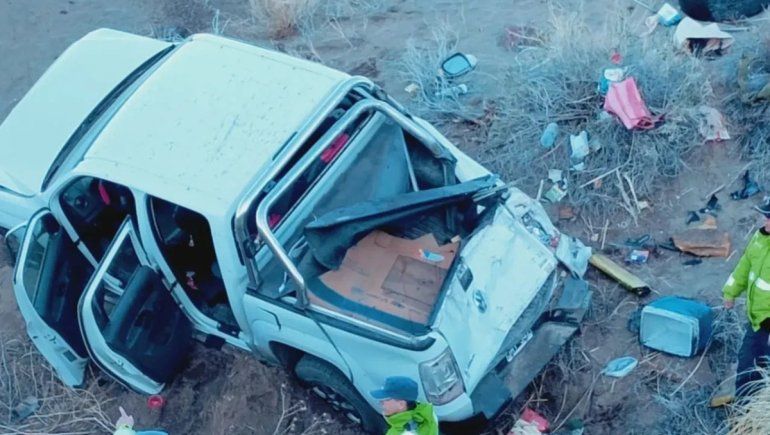 En la camioneta que desbarrancó iban cinco personas