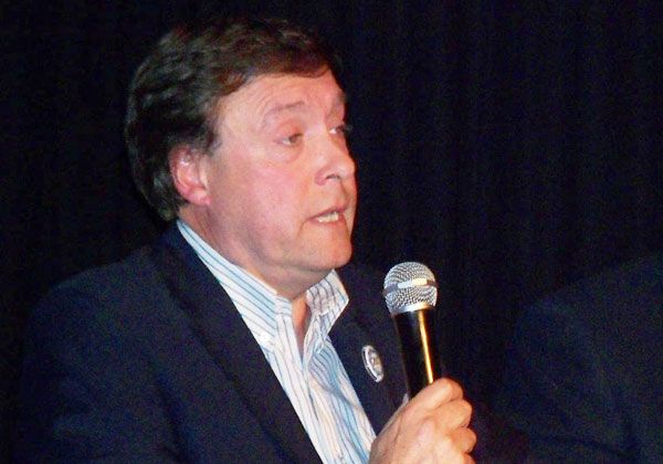 Weretilneck disertó sobre trabajo y desarrollo