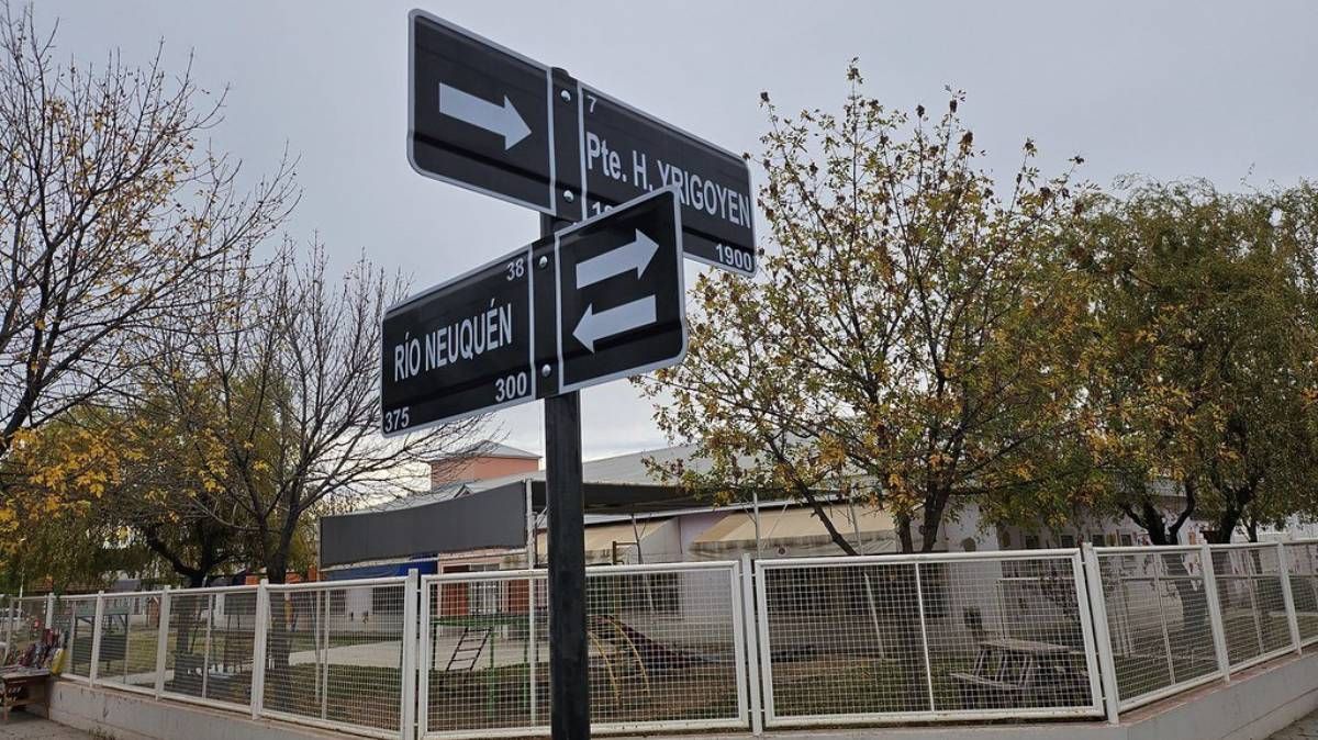 Una esquina muy transitada de Cipolletti. Habrá que prestar atención a los cambios.