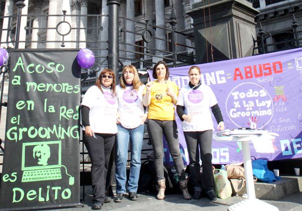 Marcha y recital contra el grooming
