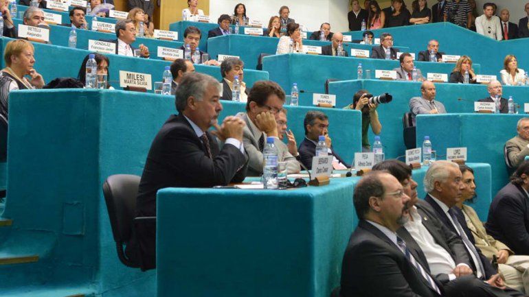 Avanza la ley para incorporar trans a la Administración Pública provincial