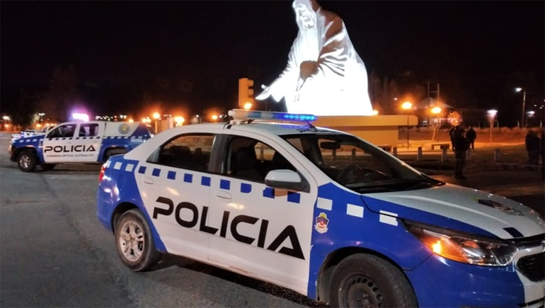 Delincuente fue a la casa de un policía y amenazó con matarlo