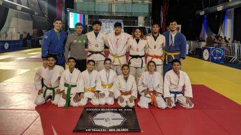 la escuela municipal de cipolletti consiguio el oro en judo 