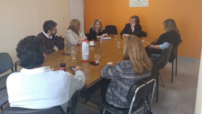 Transición entre los concejales que se van y los que llegan