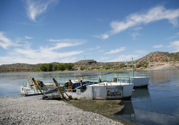 Volvió a funcionar la balsa