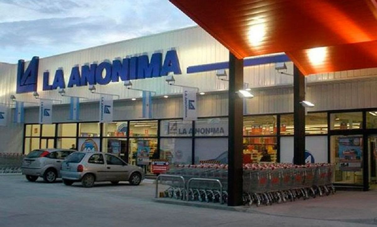 Crece el número de interesados en firmar para que los supermercados de Bariloche hagan descuentos a residentes. Foto Google.