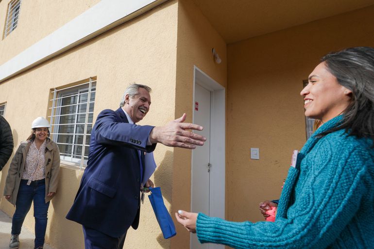 Alberto Fernández visitará Neuquén para entregar viviendas