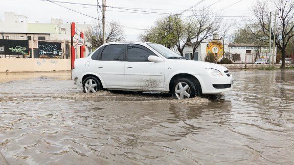 Llovió más de lo esperado y la ciudad se inundó otra vez