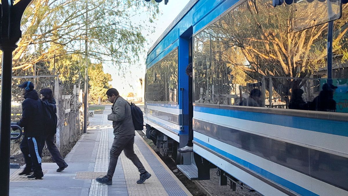 Crece la expectativa por el traspaso del Tren del Valle de Nación a la provincia en los próximos meses.