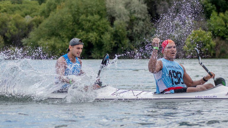 La primera parte de la tradicional carrera se disputó entre la Isla Jordán y Paso Córdoba. | LMCipolletti.com La primera parte de la tradicional carrera se disputó entre la Isla Jordán y Paso Córdoba.