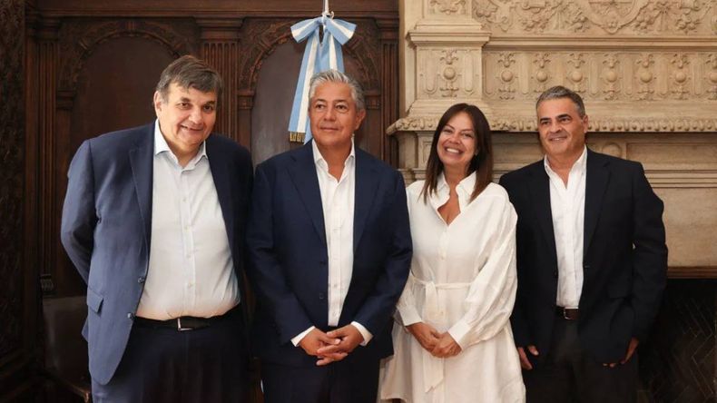 El gobernador Rolando Figueroa y la ministra de Capital Humano, Sandra Pettovello | LMCipolletti.com El gobernador Rolando Figueroa y la ministra de Capital Humano, Sandra Pettovello