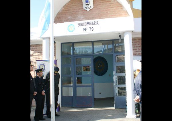Balearon a un joven en la calle y fue trasladado de urgencia al hospital