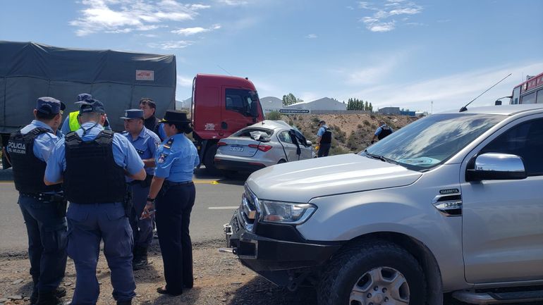 Dos muertos tras un terrible choque en el rulo de Autovía y Tercer Puente