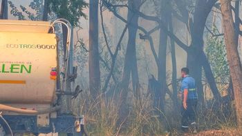 El foco principal del incendio había sido sofocado, pero horas más tarde las llamas se reavivaron.&nbsp;