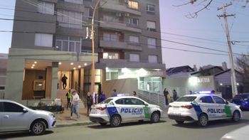 Detuvieron a un joven que se había escondido adentro del edificio tras el robo. Foto: gentileza Miguel Parra.