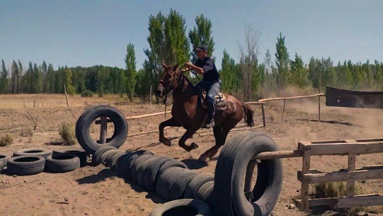 La Policía rionegrina reacondicionó su predio de entrenamiento para caballos