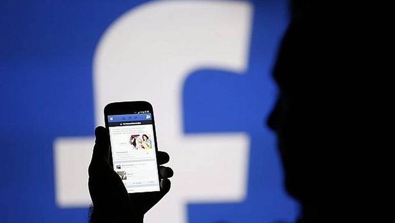 La víctima fue amenazada y hostigada por Facebook.