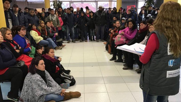 Los trabajadores municipales se reunieron con Tortoriello y decidieron pasar a un cuarto intermedio