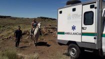 enfermera viajo a caballo para atender una emergencia en la cordillera