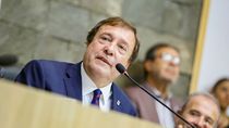 “Estamos viviendo la peor época de abandono de las provincias por parte de la Nación desde la recuperación democrática, resaltó el gobernador rionegrino. 