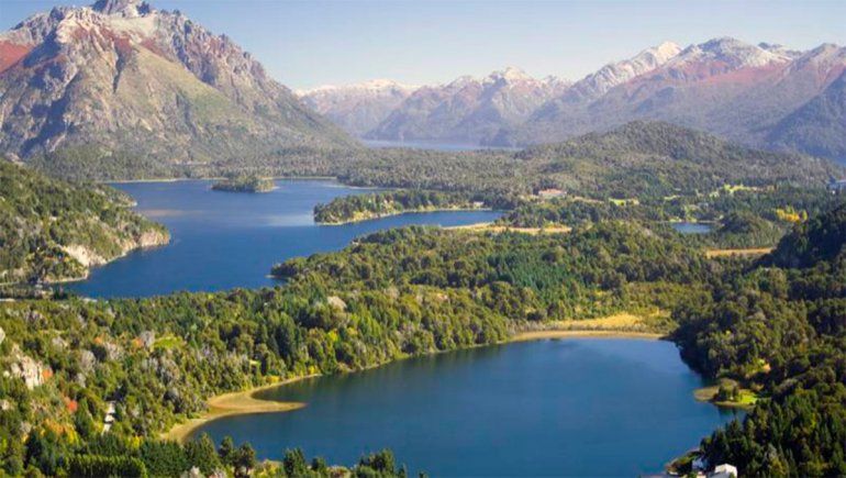 Guardaparques del Nahuel Huapi y personal de la Policía de Neuquén detuvo a los cazadores en plena faena.&nbsp;