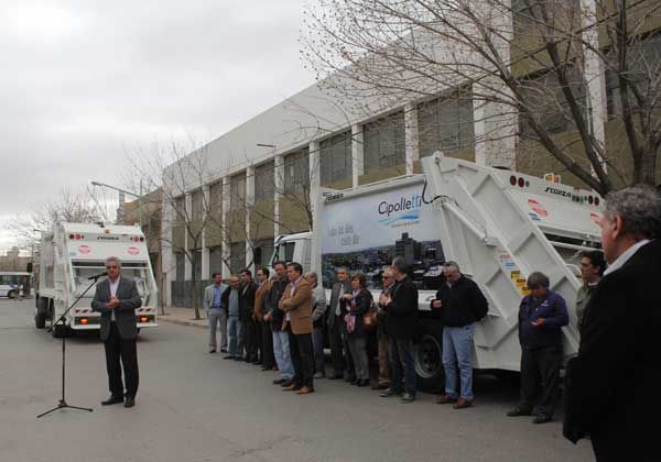 Presentaron los camiones de la basura
