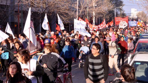 La pasada marcha por Santiago congregó a miles de cipoleños.