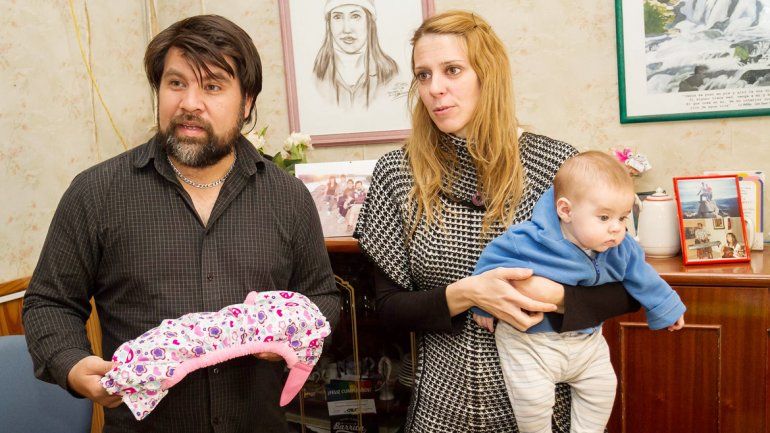 Nelson y Cecilia comenzaron a fabricar los pañales ecológicos porque una de sus hijas sufría irritaciones con los productos tradicionales.