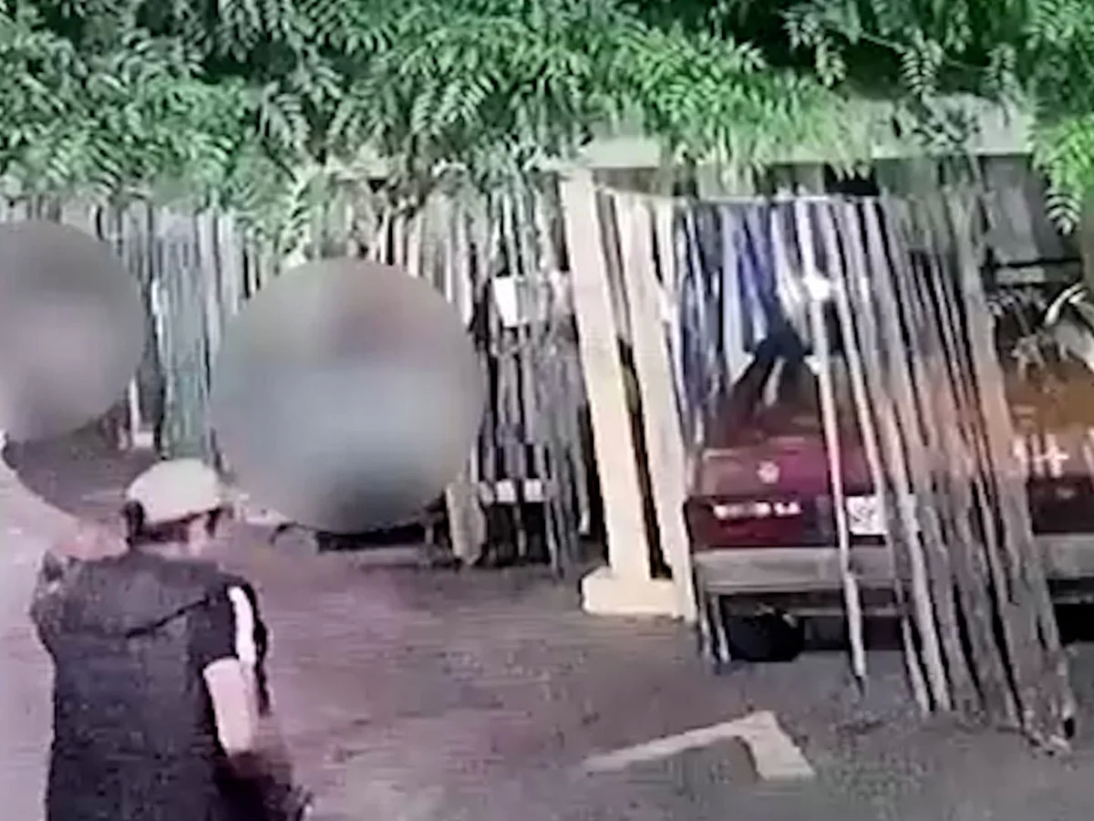 Insólito: le robaron el auto mientras estaba con su pareja en un hotel de alojamiento