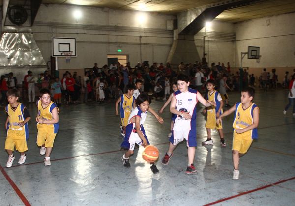 Gran cierre para el mini básquet