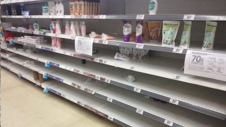 El pánico ya deja góndolas sin productos esenciales