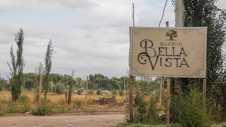 El Municipio provee agua a diario a cientos de familias