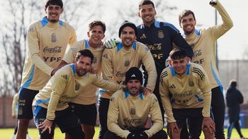 La Selección Argentina recibe a Colombia con Lionel Messi entre los titulares.