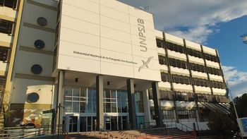 Comodoro Rivadavia: sede de la Universidad Nacional de la Patagonia San Juan Bosco (UNPSJB).