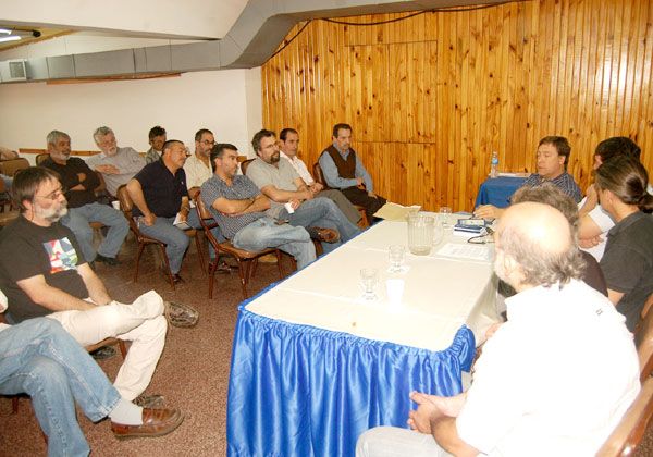 Mucha cautela en el Frente Grande