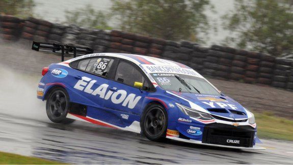 Agustín Canapino fue el gran dominador del sábado del Súper TC2000 en Buenos Aires.