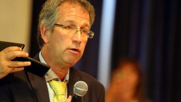 Crespo dictaminó a favor de la candidatura de Weretilneck