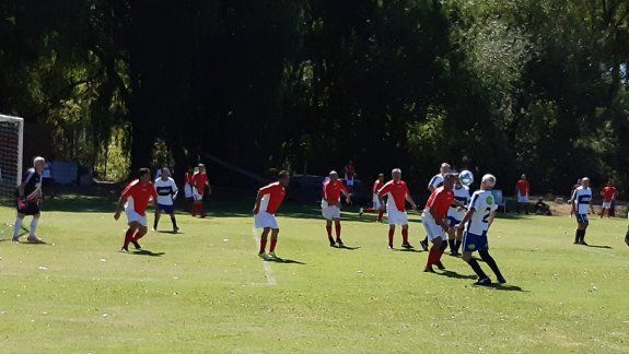 Vía libre a los torneos comerciales de fútbol en la ciudad