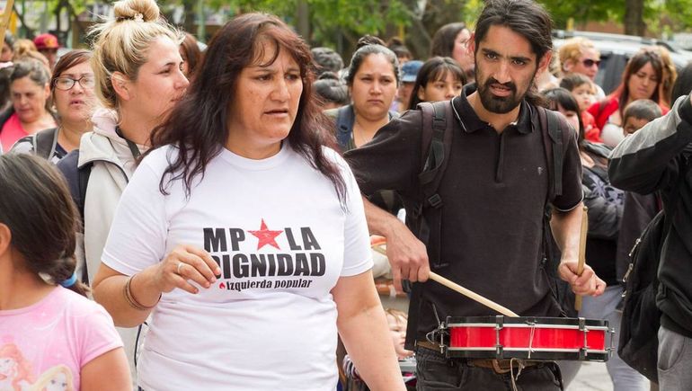 La dirigente y militante Lilia Calderón ha tenido que redoblar esfuerzos para seguir impulsando soluciones concretas para las familias de menores recursos. Para ella
