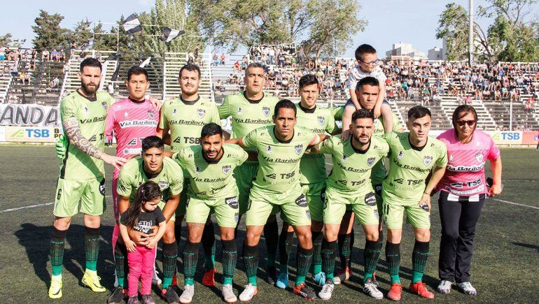 Pocas emociones en el año del Albinegro