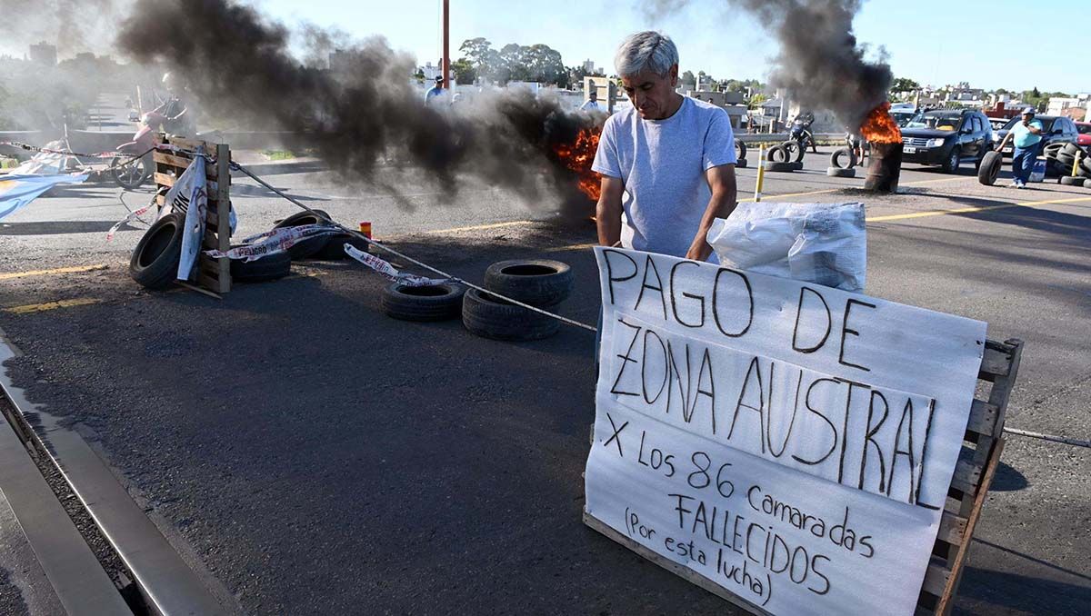 Se agudiza el conflicto policial:  El gobierno propone violencia