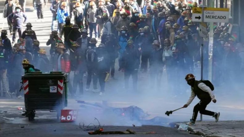 Tensión en Bolivia: protestas, desabastecimiento y presión sobre el gobierno | LMCipolletti.com Tensión en Bolivia: protestas, desabastecimiento y presión sobre el gobierno