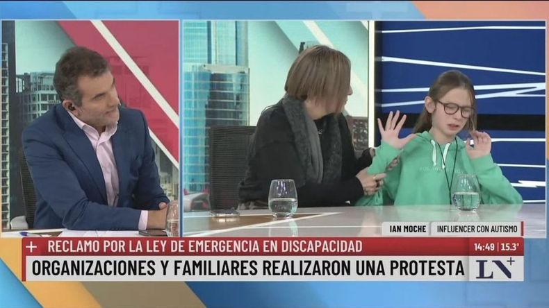 La despiadada crítica de Javier Milei a un periodista por entrevistar a un niño con autismo y su madre